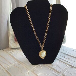 Pearl/Gold Heart Necklace, Classic necklace, sweater necklace